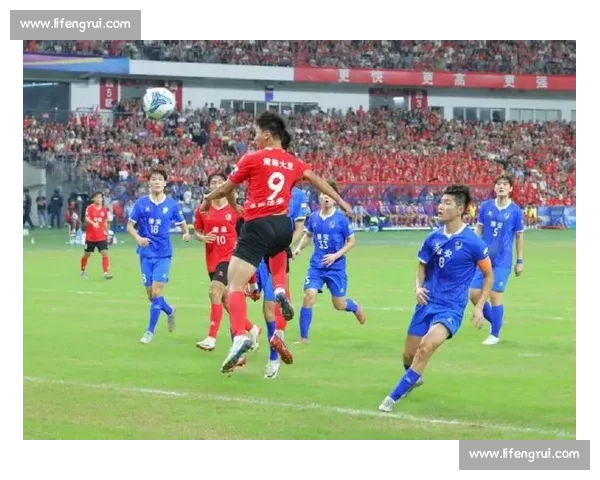 南通主场紧急扩容 9000 座迎首秀，2 万席位见证苏超黑马崛起