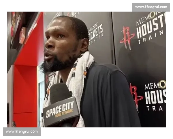 里夫斯拒顶薪续约湖人！库明加下家锁定热火，杜兰特降薪留火箭冲击冠军